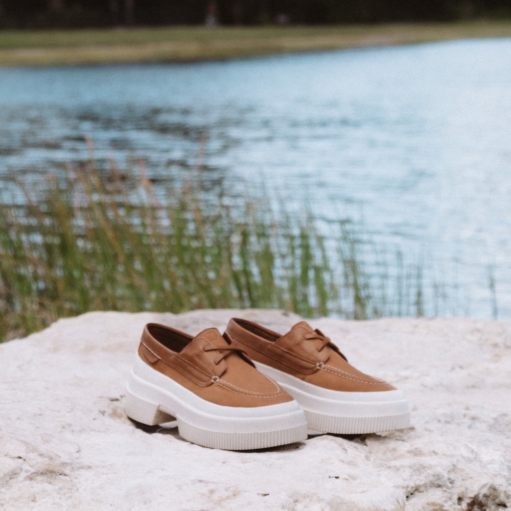 Sperry highland platform boat tan shoes 6.5